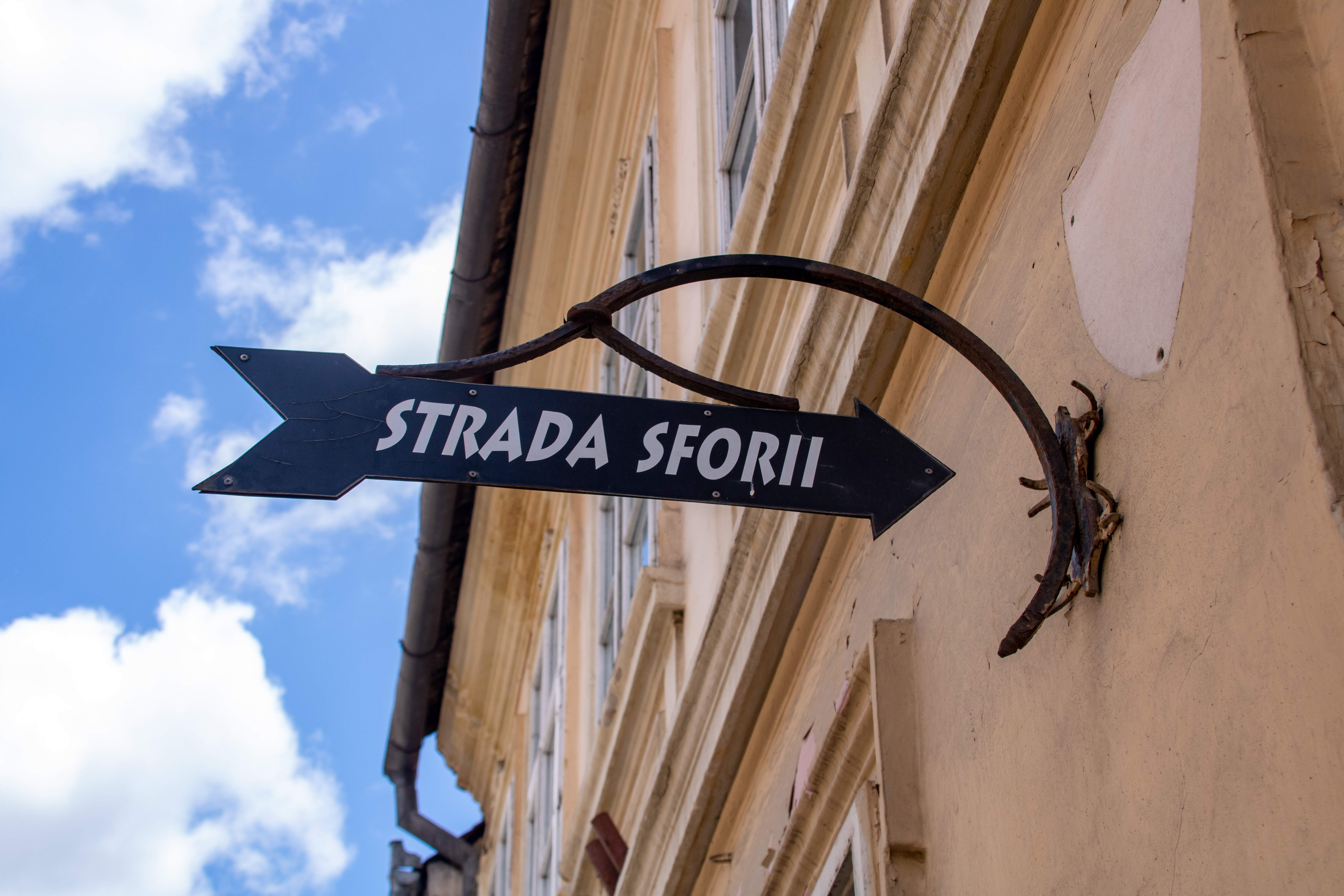 Rope street in Brașov: The narrowest street in Romania