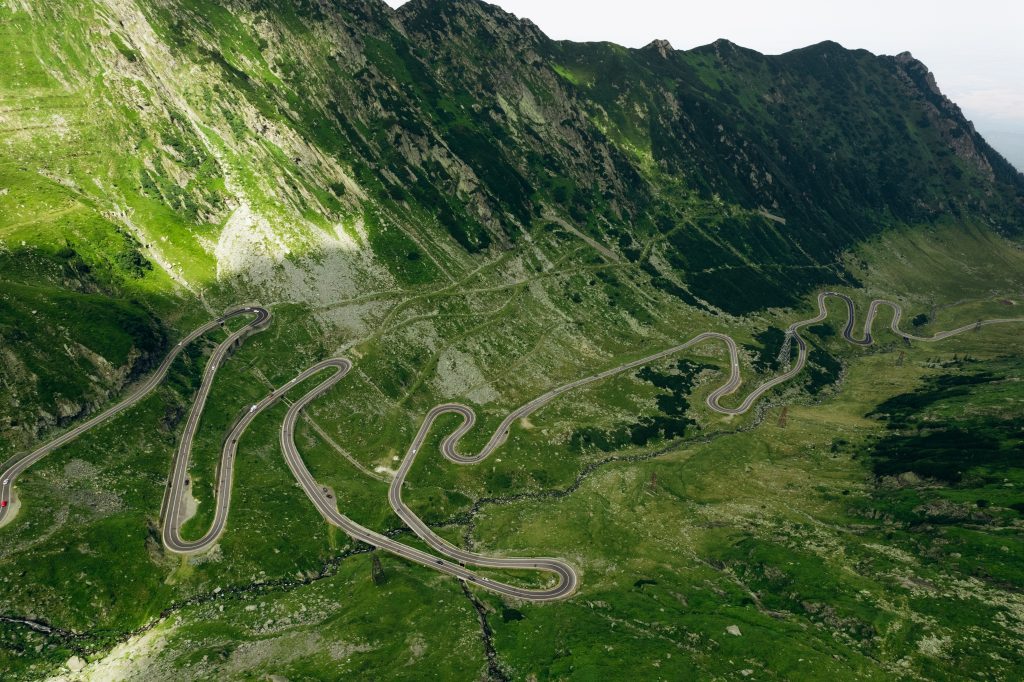 Transfăgărășan: drumul spectaculos prin inima munților - Transylvanian Inn